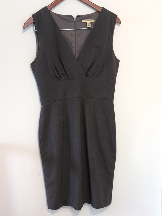 Banana Republic Dresses & Skirts - Banana Republic Grey Wool Blend Vneck Shift Dress Size 6